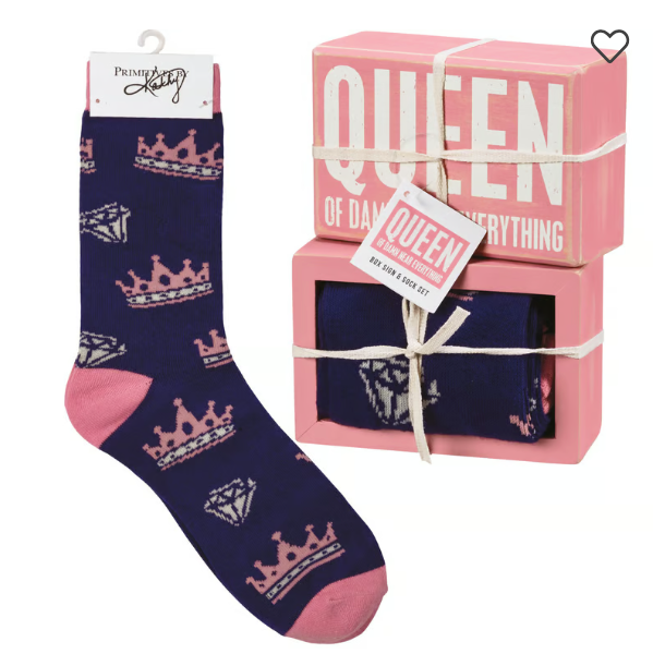Queen Of Near Everything Box Sign And Sock Set