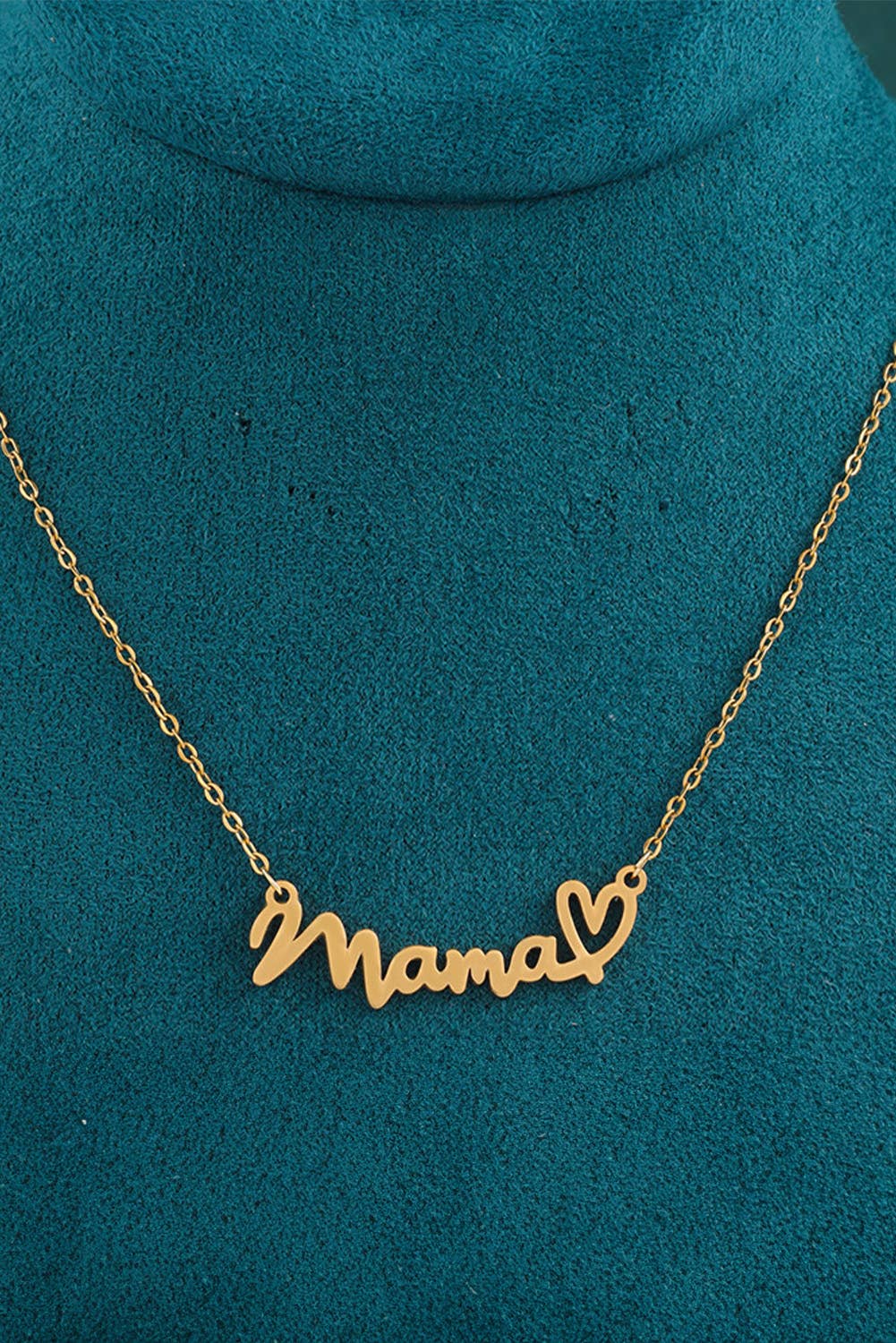Mama Heart Pendant Chain Necklace: Gold