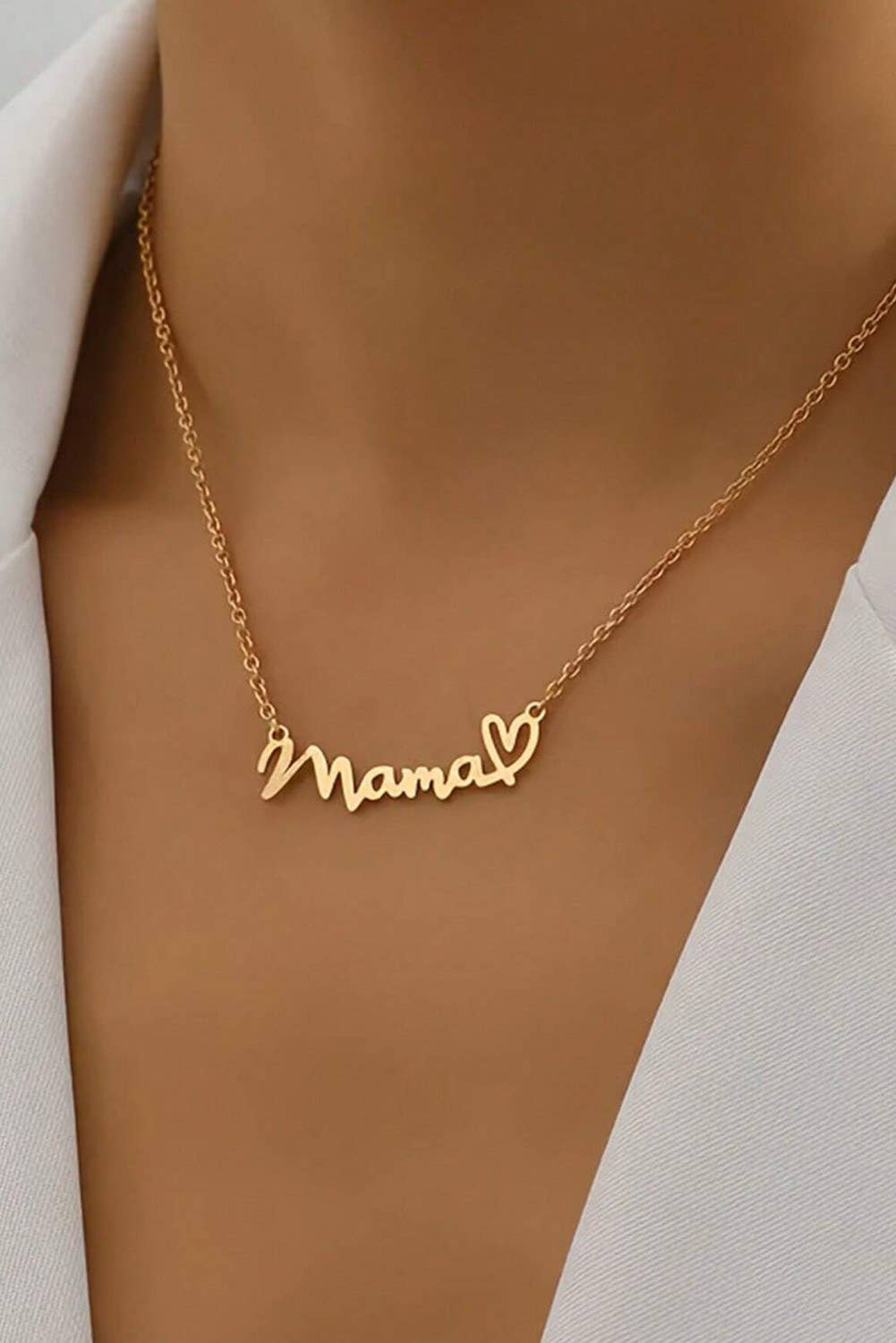 Mama Heart Pendant Chain Necklace: Gold