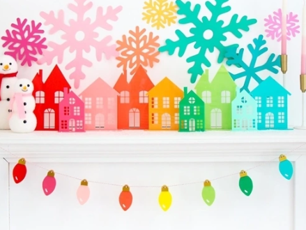 KAILO CHIC ACRYLIC LIGHT BULB GARLAND