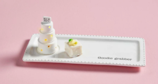 Wedding Cake Light-Up & Sound Sitter