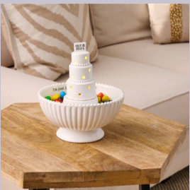 Wedding Cake Light-Up & Sound Sitter