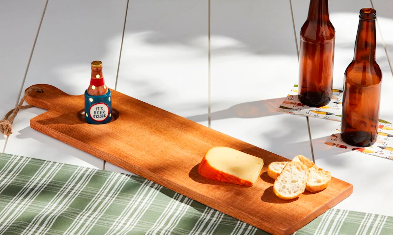 Beer Can Hugger LED Sitter