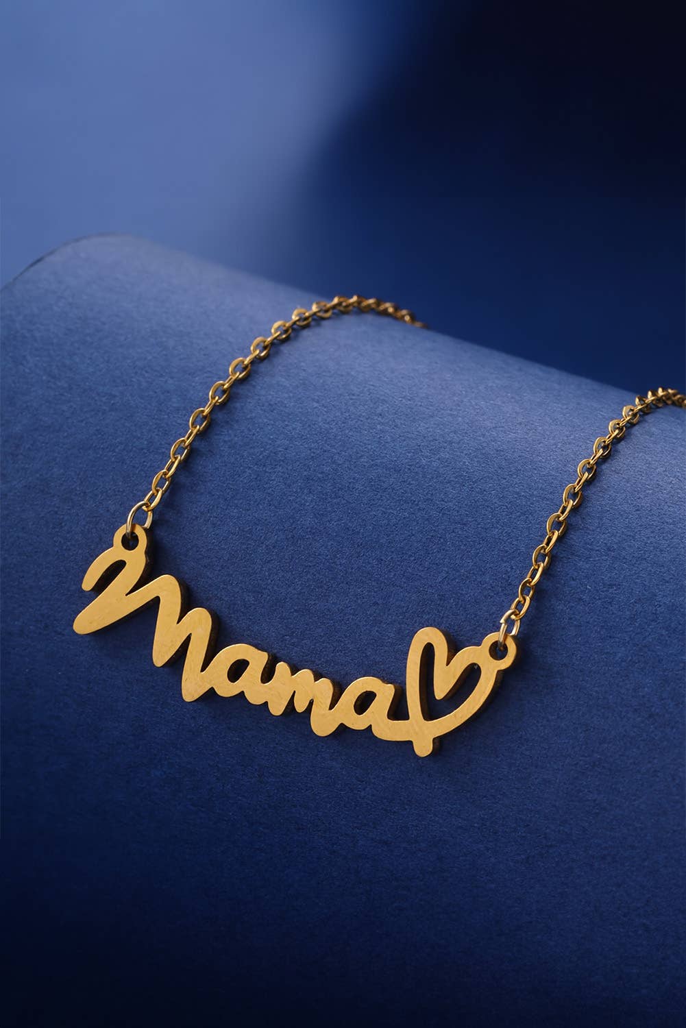 Mama Heart Pendant Chain Necklace: Gold