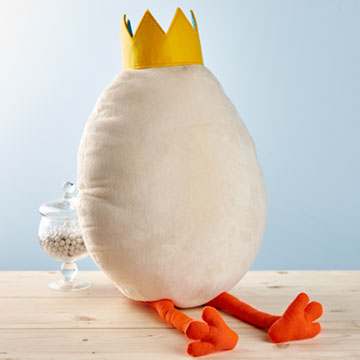 Stuffed Egg with Crown